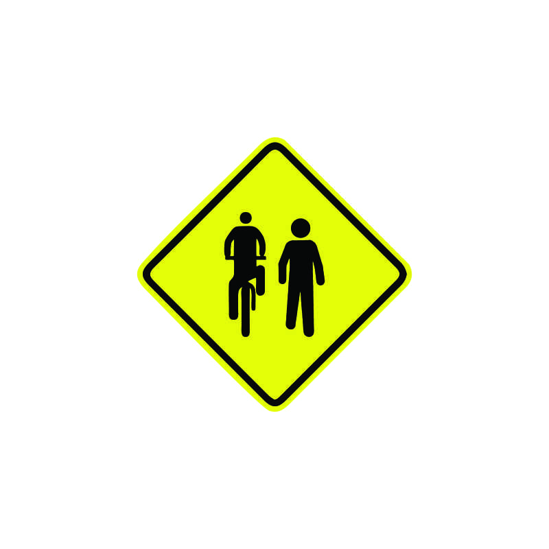 Transito compartilhado por ciclistas e pedestres